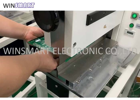 Dobra cena. Ostrze o grubości 3 mm Gilotyna do płytek PCB Maszyna CNC do cięcia PCB Dostosowana w Internecie